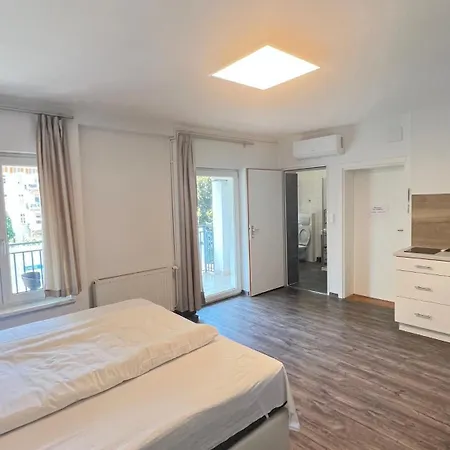 Zhang Apartment *
